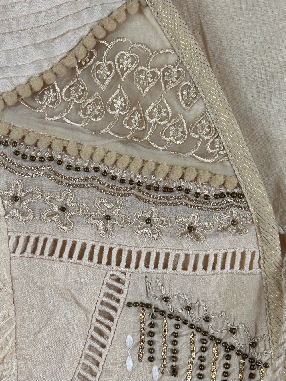 Sundance Cream Embroidered Boho Top with Tie Front GORGEOUS - Picture 8 of 10